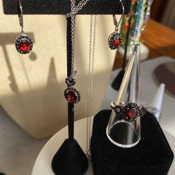 🌸 VEMELHO GARNET AND BLACK SPINEL COMPLETE SET 🌸 SIZE 8 RING 🌸 - Picture 15 of 16